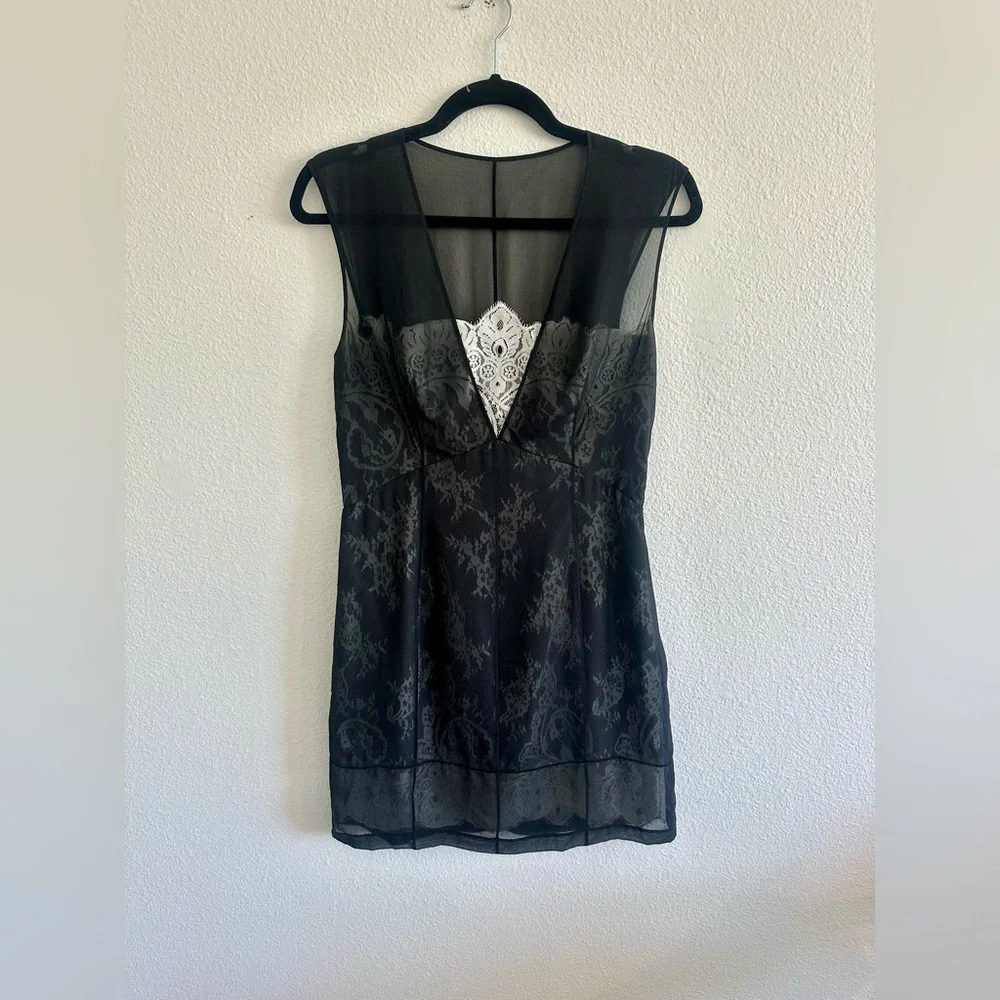 Robert Rodriguez Black Lace Mini Dress - Picture 2 of 15